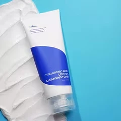 ISNTREE-Hyaluronic-Acid-Low-p-H-Cleansing-Foam-150ml1.webp ISNTREE Hyaluronic Acid Low pH Cleansing Foam 150ml